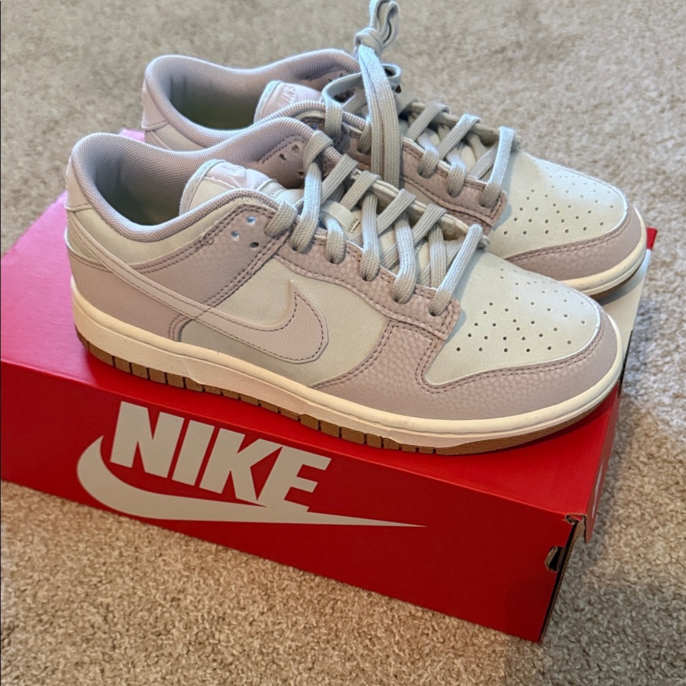 Nike Lavender and Cream Sneakers